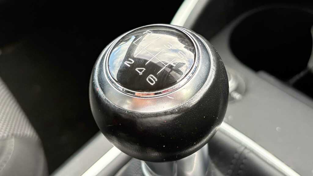 Audi Q2 Black Edition 35 Tfsi 150 Ps 6-Speed Black #33