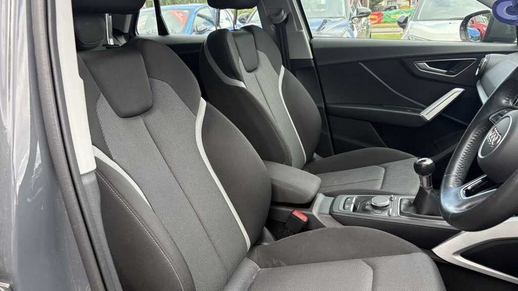 Audi Q2 Black Edition 35 Tfsi 150 Ps 6-Speed Black #11