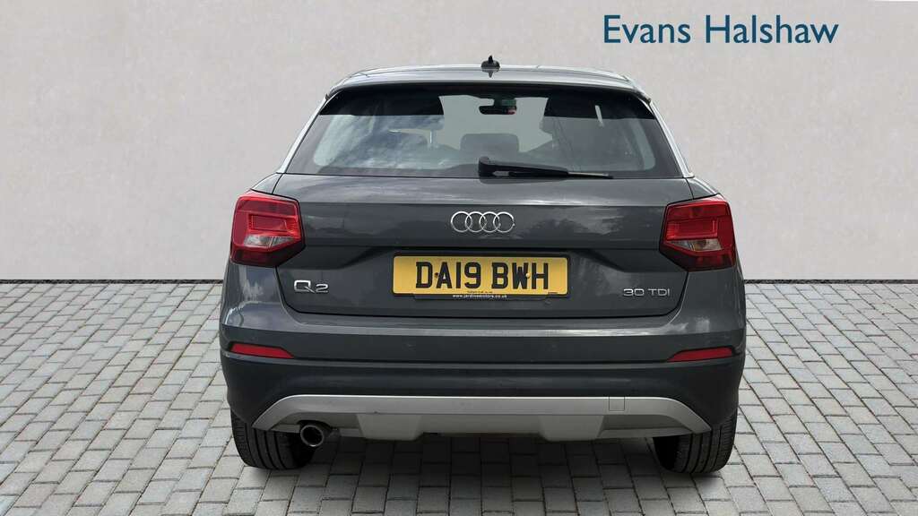 Audi Q2 30 Tdi Sport 2019 Grey #5