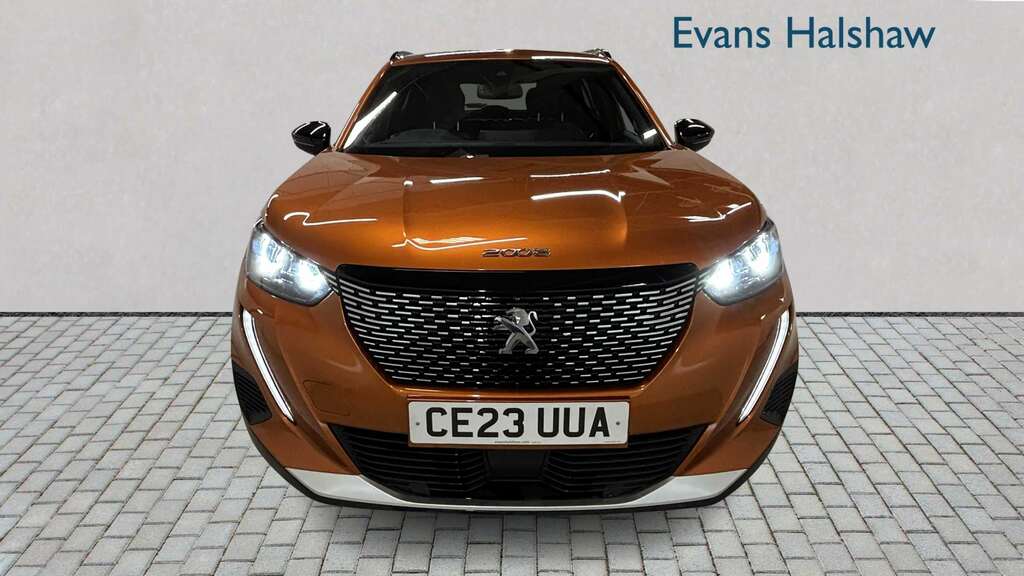Peugeot 2008 1.2 Puretech Allure Premium 2023 CE23UUA Orange #2