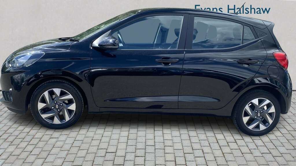 Hyundai I10 1.0 63 Advance Nav 2025 Black #2