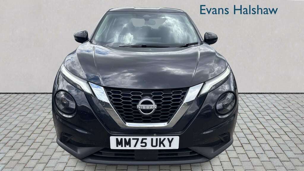 Nissan Juke 1.0 Dig-t Acenta Premium 2025 MM75UKY Black #3