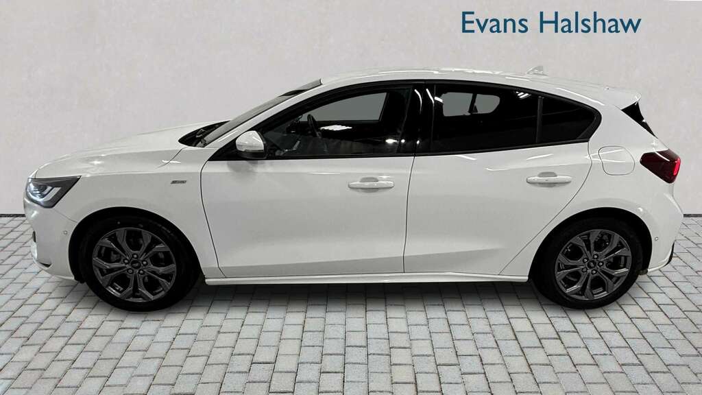 Ford Focus 1.0 Ecoboost Hybrid Mhev St-line 2024 FM24YUT White #3