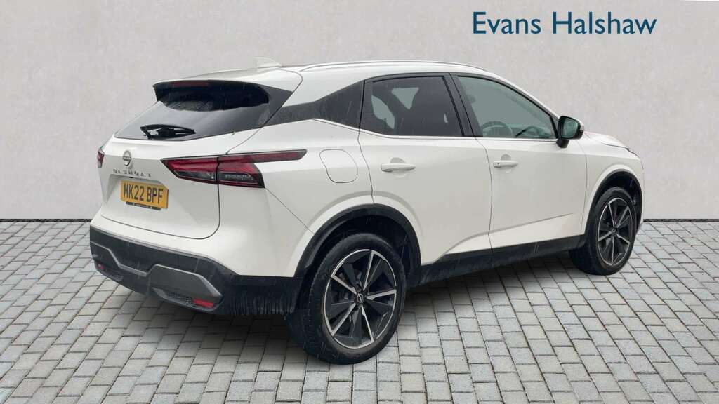 Nissan Qashqai 1.3 Dig-t Mh Tekna 2022 MK22BPF White #2