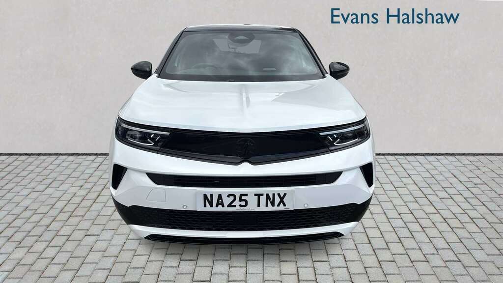 Vauxhall Mokka 1.2 Turbo 136 Ultimate 2025 White #3