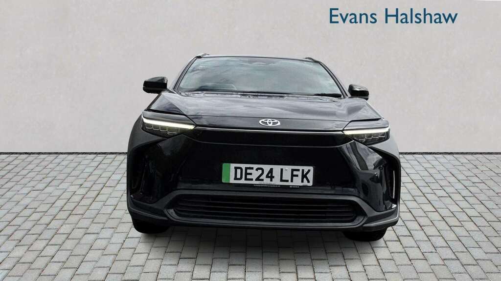 Toyota bZ4X 150Kw Motion 71.4Kwh 11Kw 2024 Black #4