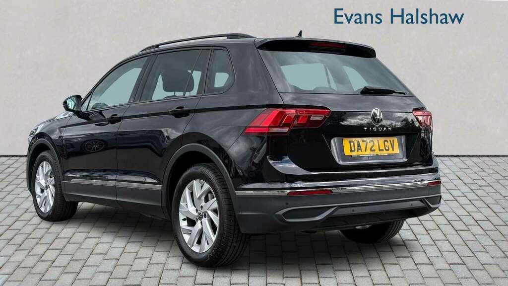 Volkswagen Tiguan 2.0 Tdi Life Dsg 2022 DA72LGV Black #2