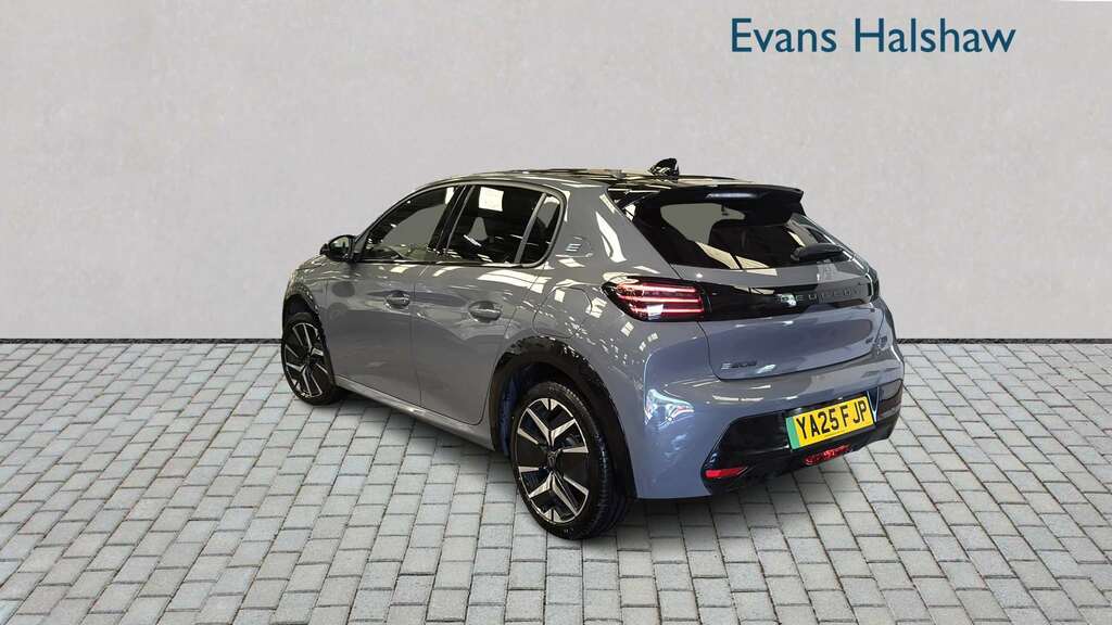 Peugeot e-208 115Kw Gt 51Kwh 2025 YA25FJP #2