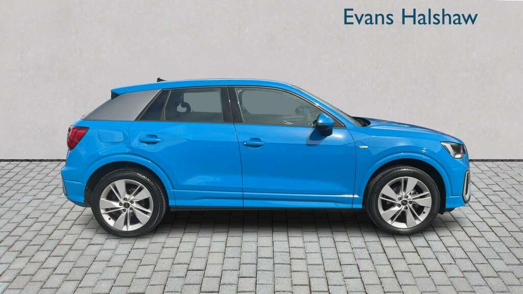Audi Q2 35 Tfsi S Line S Tronic 2023 WR23GVO Blue #2
