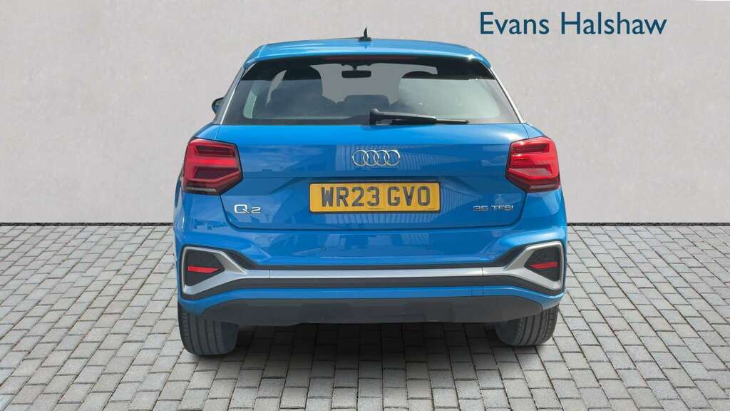 Audi Q2 35 Tfsi S Line S Tronic 2023 WR23GVO Blue #4