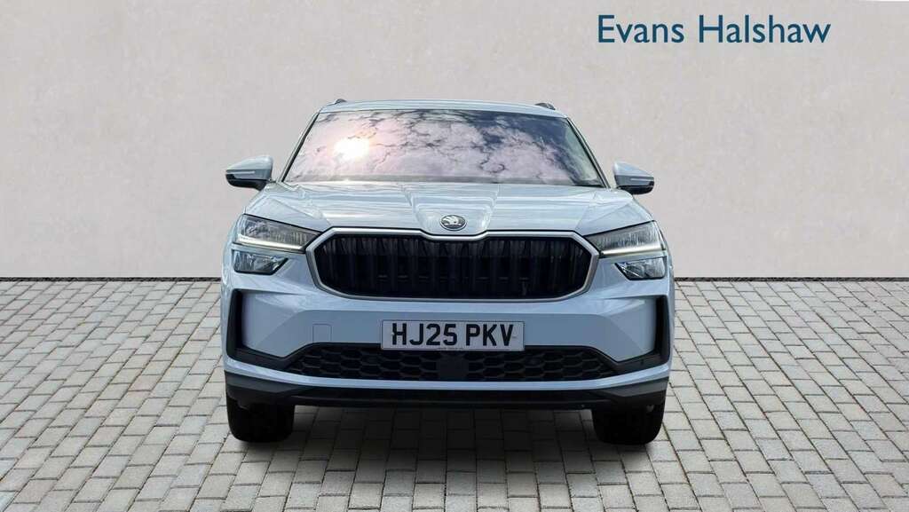 Skoda Kodiaq 2.0 Tdi Se Dsg 7 Seat 2025 HJ25PKV White #2