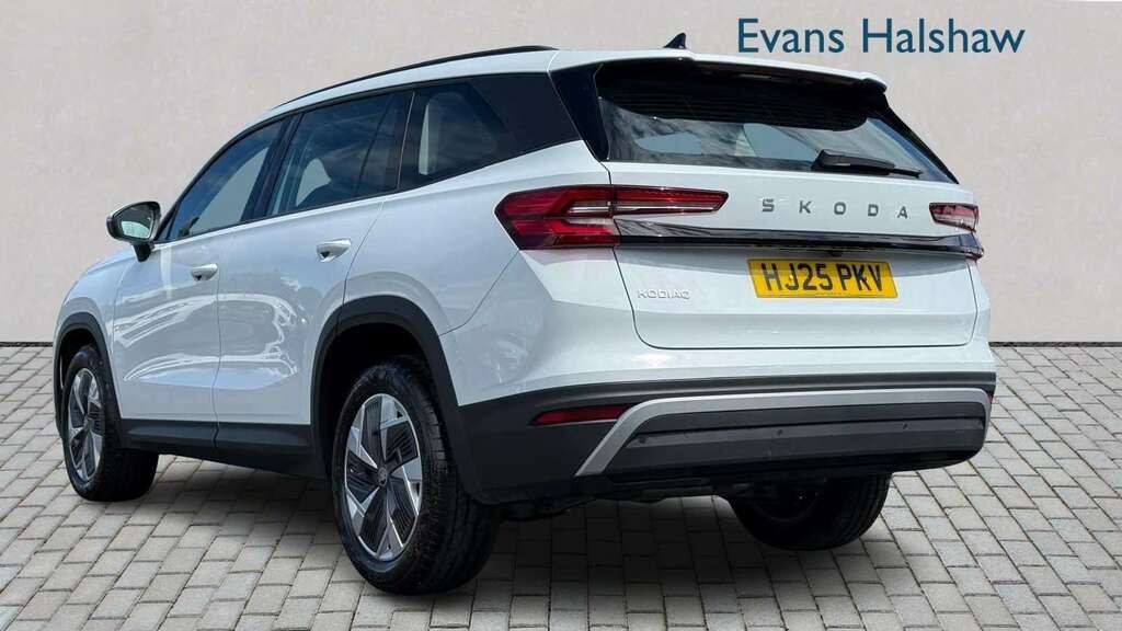Skoda Kodiaq 2.0 Tdi Se Dsg 7 Seat 2025 White #4