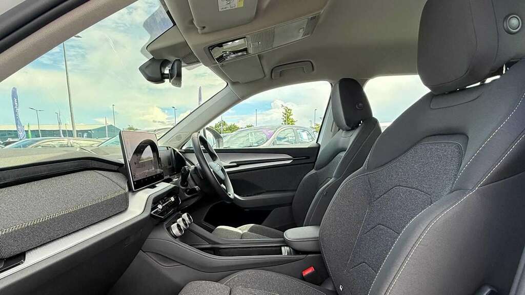 Skoda Kodiaq 2.0 Tdi Se Dsg 7 Seat 2025 White #6