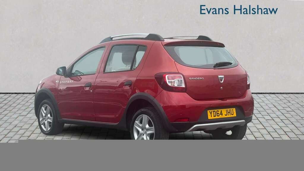 Dacia Sandero Stepway 0.9 Tce Laureate 2014 Red #2