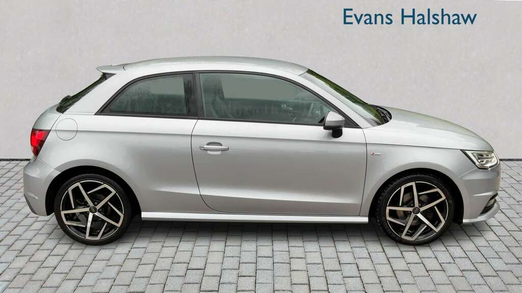 Audi A1 S Line Red #15