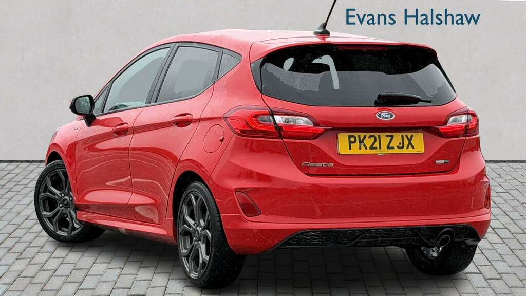 Ford Fiesta Hatchback Black #2