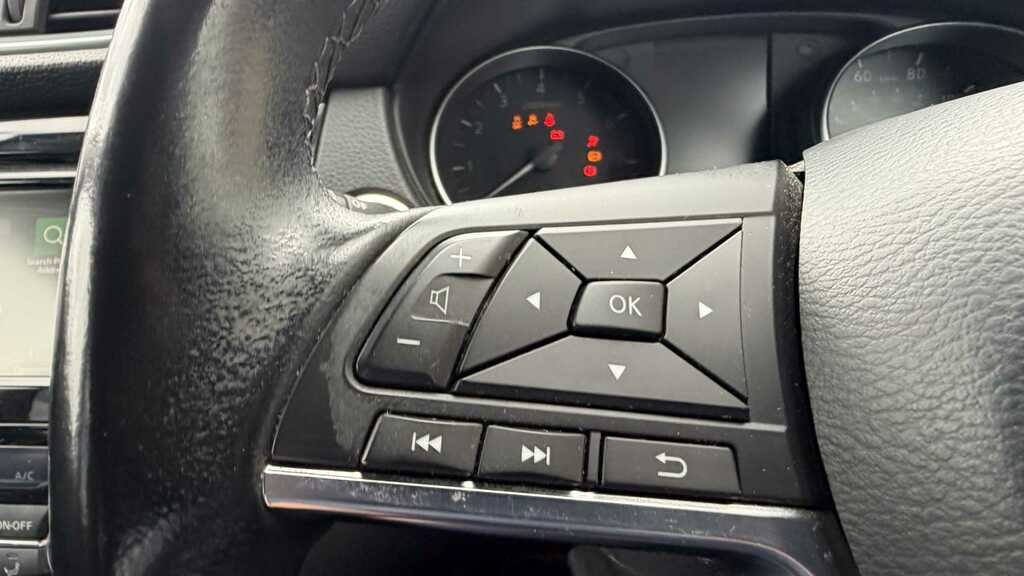 Nissan Qashqai 1.3 Dig-t N-connecta 2020 LR20MKK Black #6