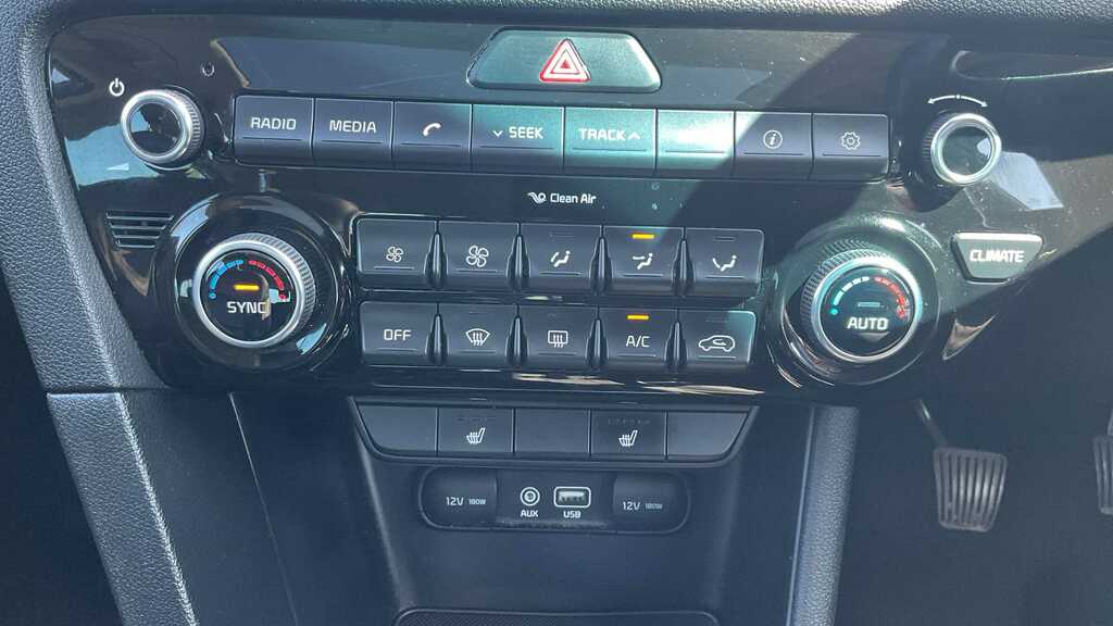 Kia Sportage 1.7 Crdi Isg 3 Panoramic Roof 2017 Blue #2