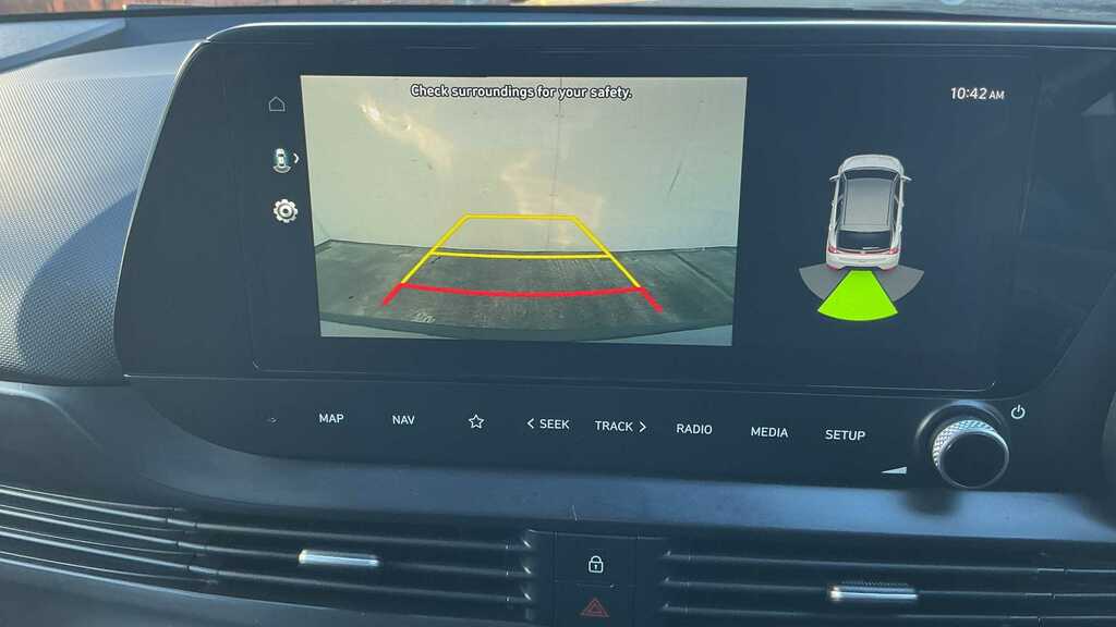 Hyundai Bayon Hatchback Green #11