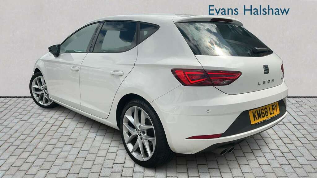 Seat Leon 1.5 Tsi Evo 150 Fr Ez Dsg 2018 White #2
