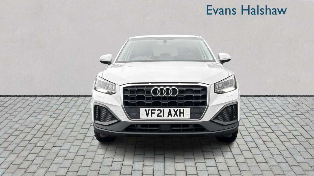 Audi Q2 30 Tfsi Technik 2021 White #4