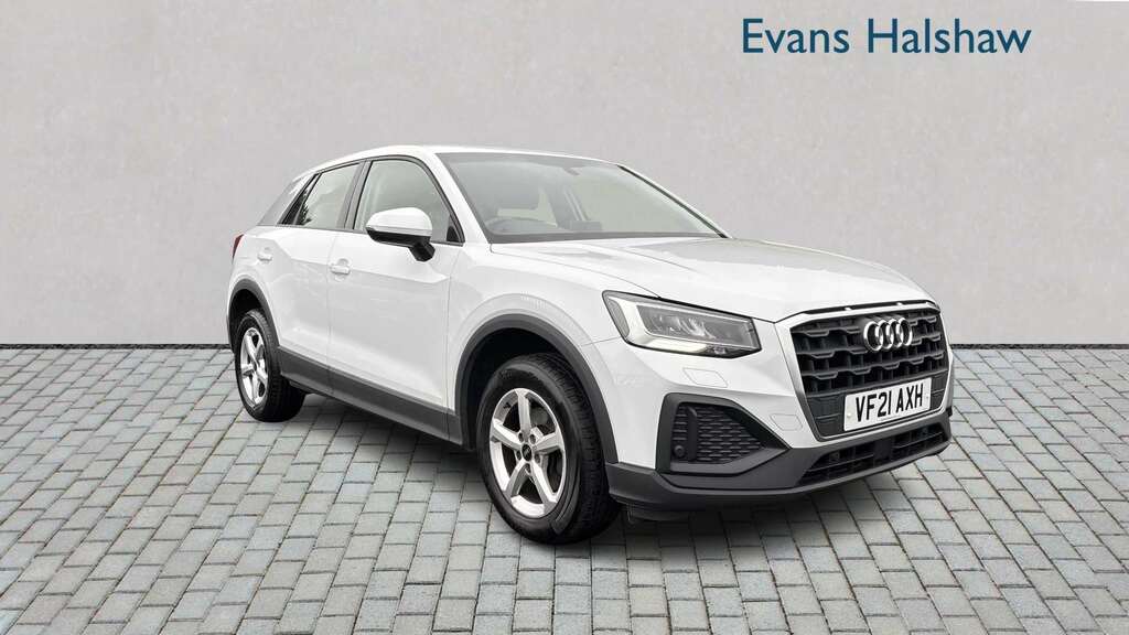 Audi Q2 30 Tfsi Technik 2021 White