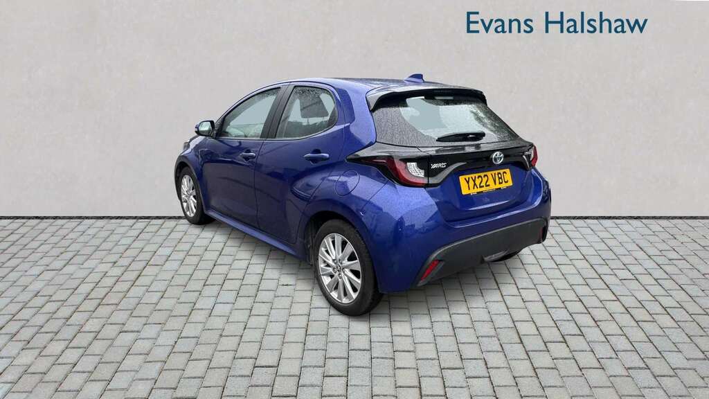 Toyota Yaris 1.5 Hybrid Icon Cvt 2022 YX22VBC Blue #4