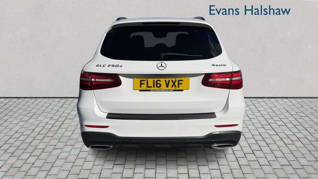 Mercedes-Benz GLC Class Glc 250 D 4Matic Amg Line Premium White #3