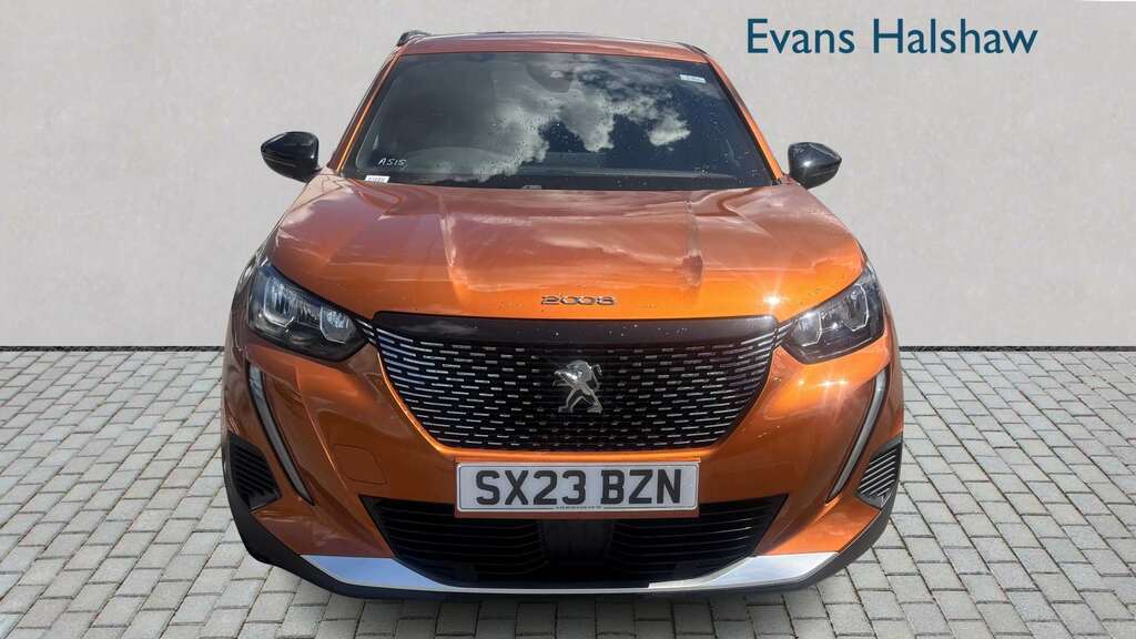 Peugeot 2008 1.2 Puretech Allure Premium 2023 Orange #3