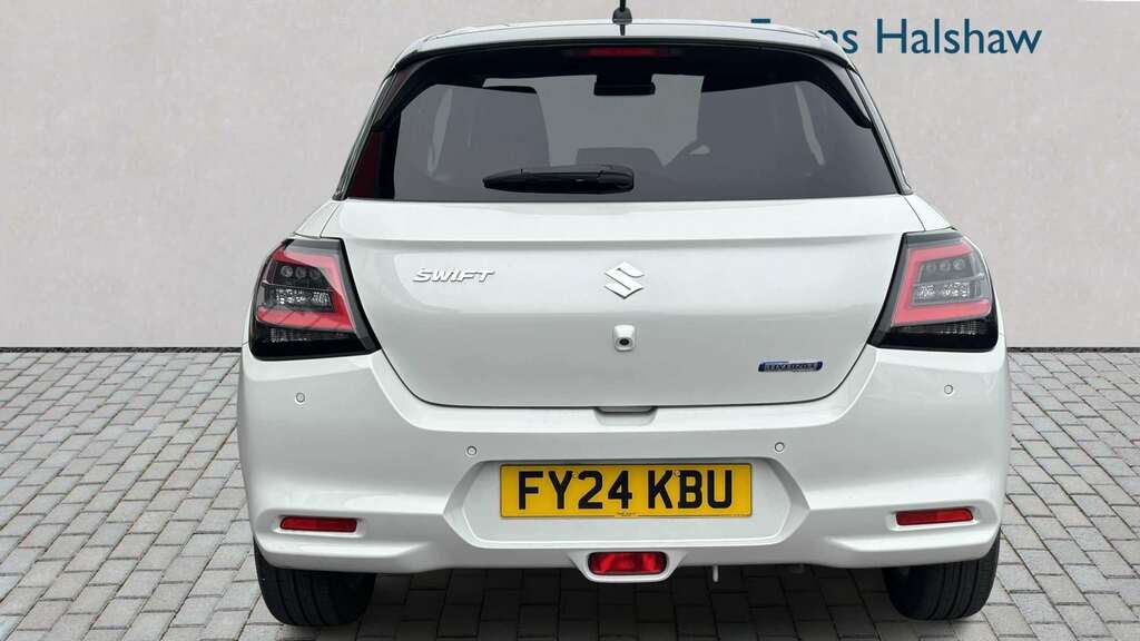 Suzuki Swift 1.2 Mild Hybrid Motion Cvt 2024 White