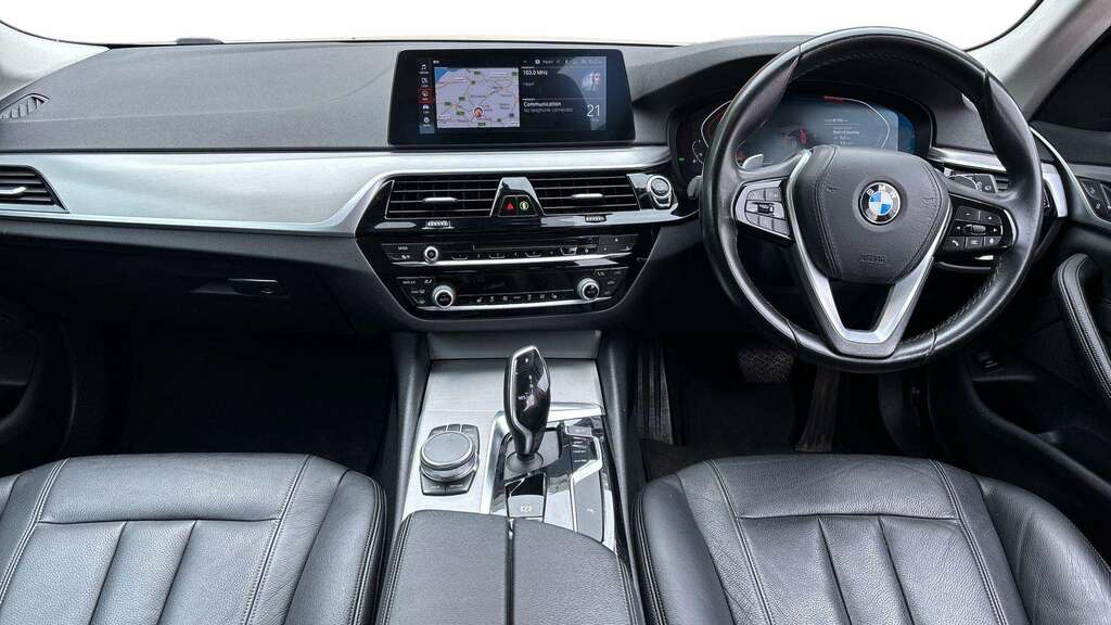 BMW 5 Series 520I Se 2019 White #3