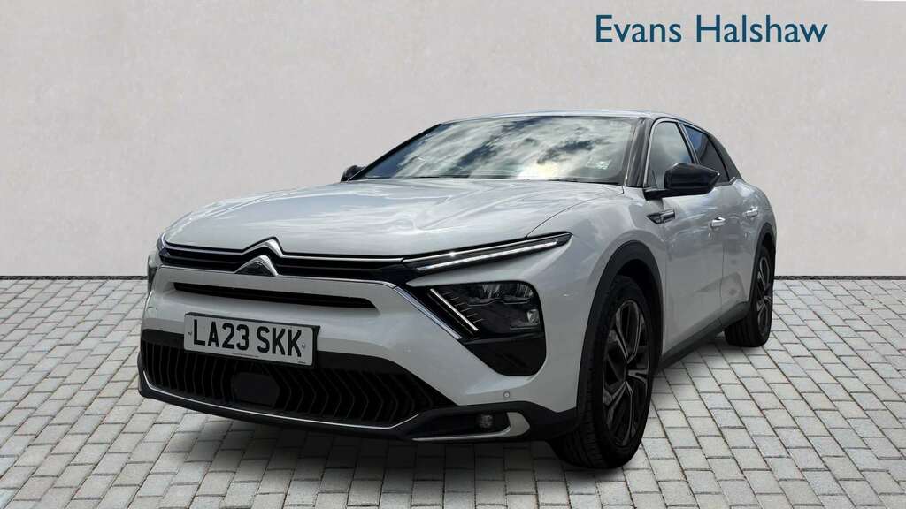Citroen C5 X 1.6 Plug-in Hybrid 225 Shine Plus E-eat8 2023 White #3