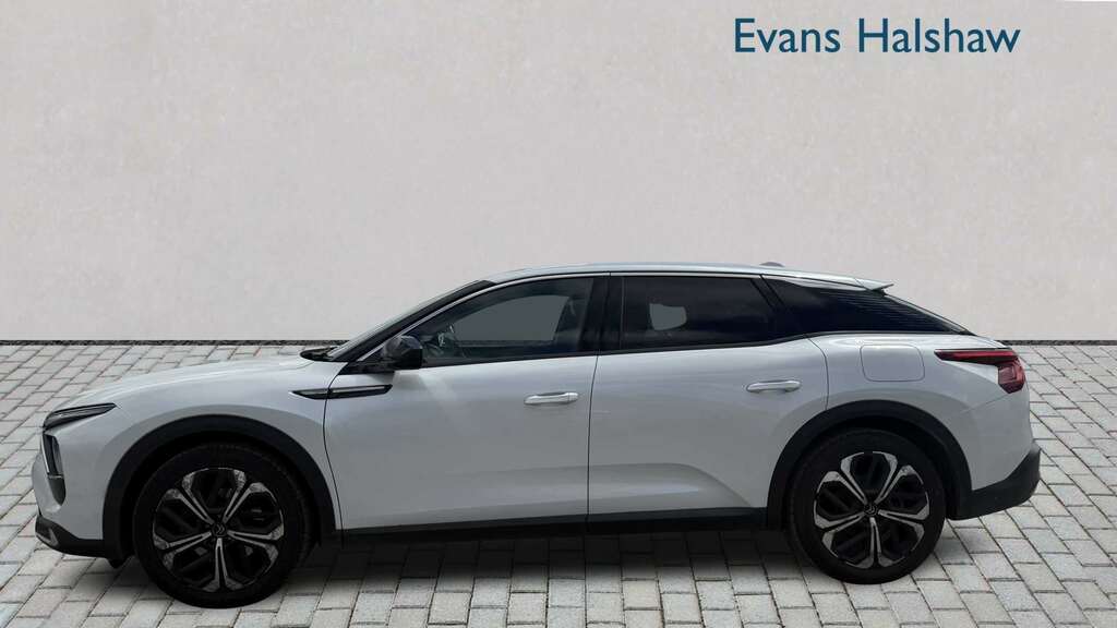 Citroen C5 X 1.6 Plug-in Hybrid 225 Shine Plus E-eat8 2023 White #4