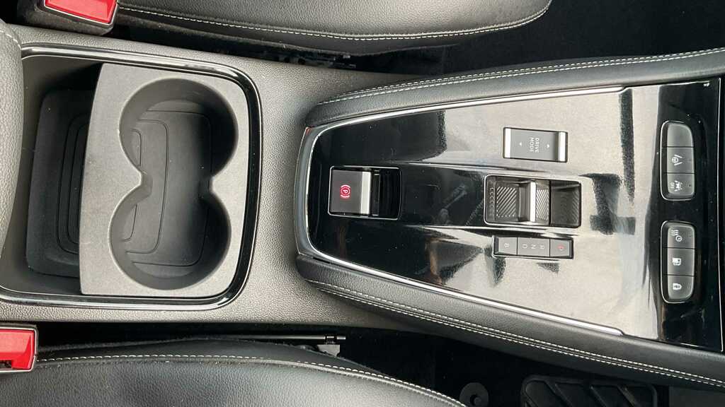 Vauxhall Grandland 1.6 Plug-in Hybrid Ultimate 2024 White #3