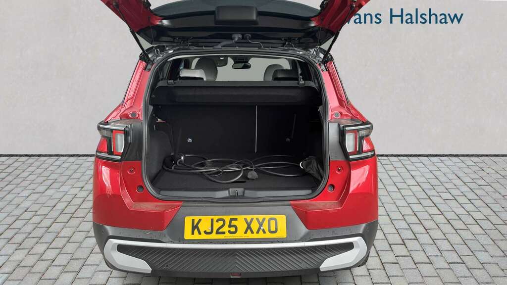 Citroen C3 Aircross 83Kw Standard Range Max 44Kwh 2025 KJ25XXO Red #4