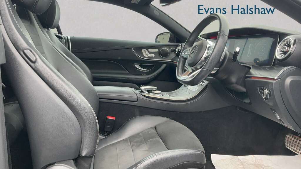 Mercedes-Benz E Class E300 Amg Line Premium 9G-tronic 2018 Red #2
