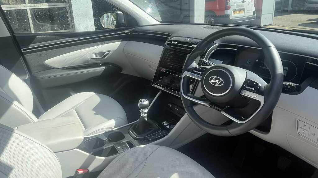 Hyundai Tucson 1.6 Tgdi Ultimate 2Wd 2024 Black #4