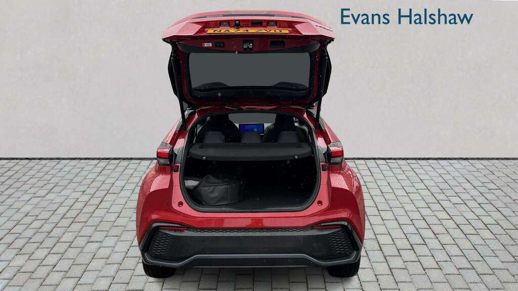 Toyota C-Hr 2.0 Phev Excel Cvt 2024 NA74ZVU Red #4