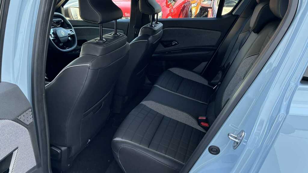 Renault 4 E-Tech 110Kw Iconic 52Kwh Comfort Range 2026 Grey #24