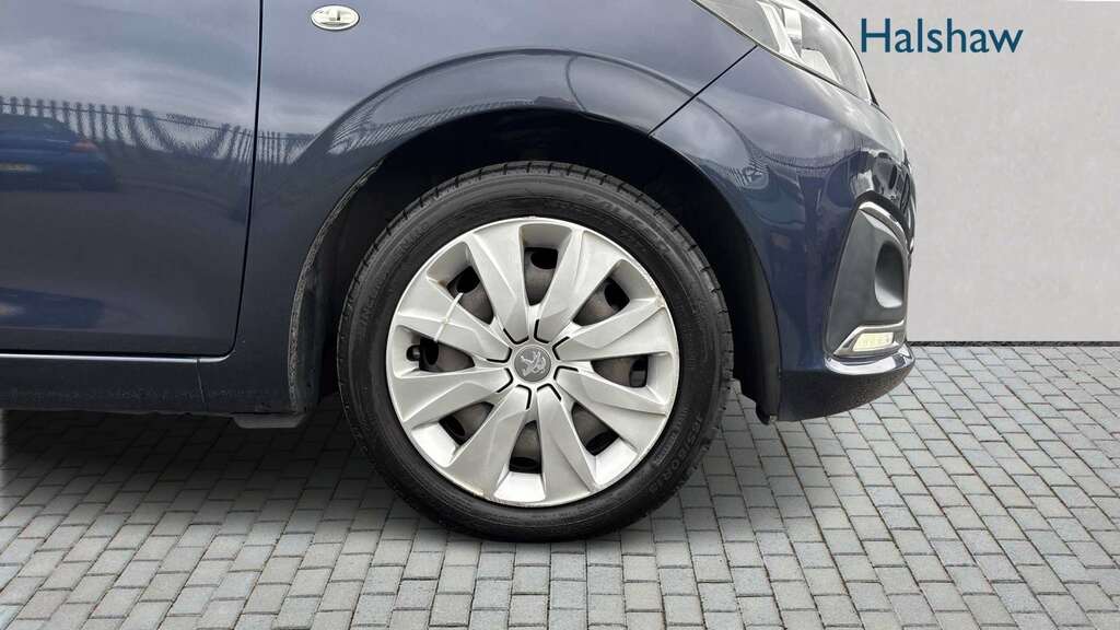 Peugeot 108 Active Black #7