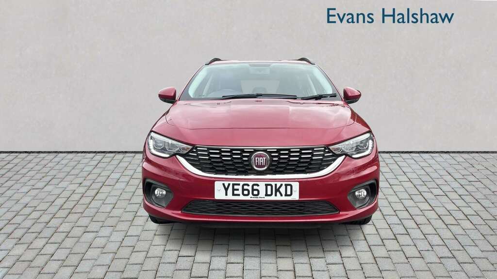 Fiat Tipo 1.6 Multijet Easy Plus 2016 Red #4