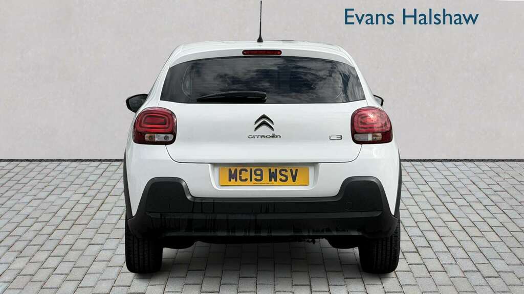Citroen C3 1.2 Puretech 82 Feel 2019 MC19WSV White #4