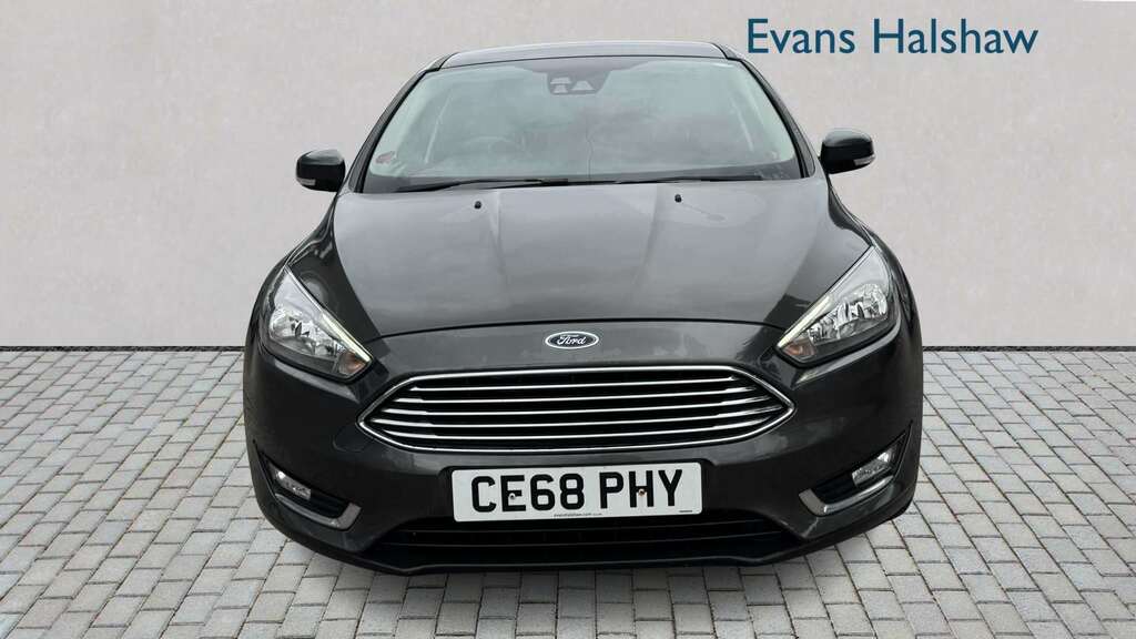 Ford Focus 1.0 Ecoboost 125 Titanium Navigation 2018 Grey #2