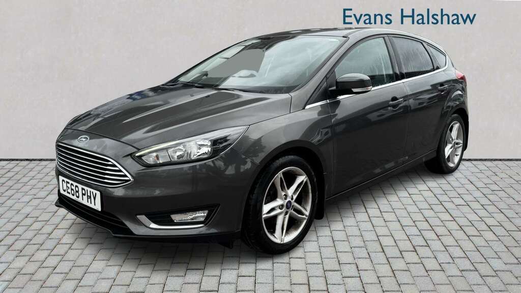 Ford Focus 1.0 Ecoboost 125 Titanium Navigation 2018 Grey #3