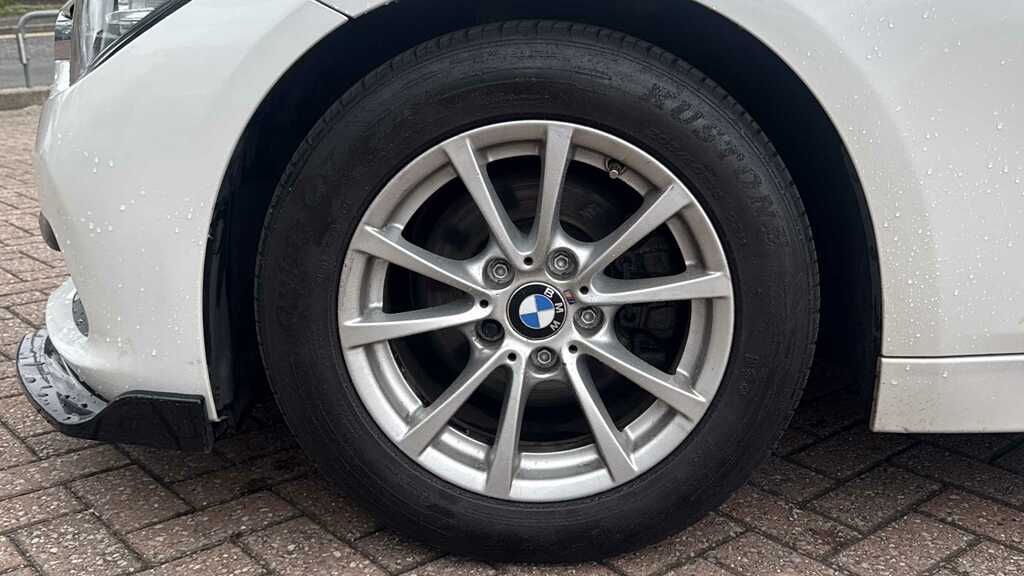 BMW 3 Series 320D Efficientdynamics Plus 2016 SK66YXU White #5
