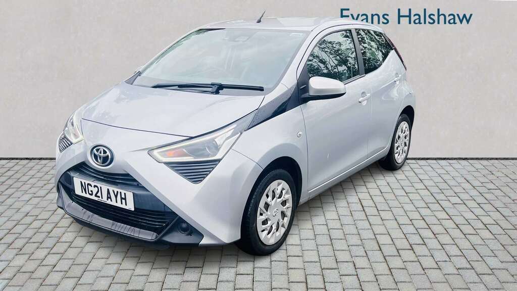 Toyota Aygo 1.0 Vvt-i X-play Tss 2021 Silver #3