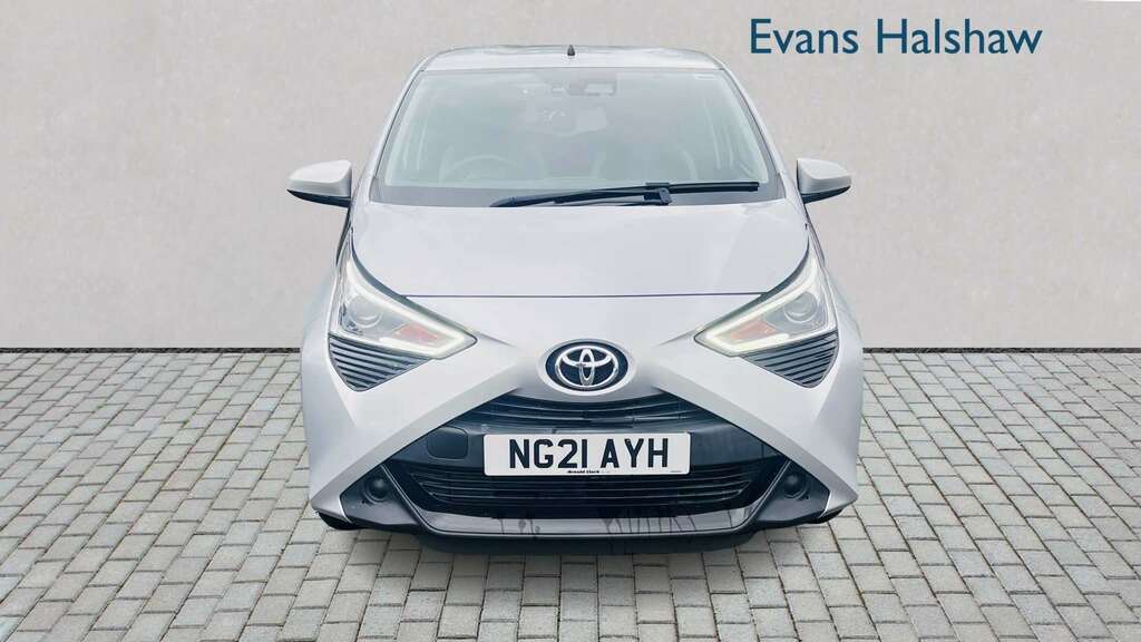 Toyota Aygo 1.0 Vvt-i X-play Tss 2021 Silver #2