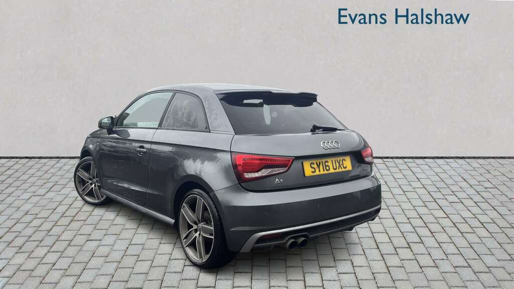 Audi A1 1L Sport Red #2
