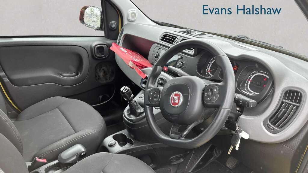 Fiat Panda 1.2 Waze 2018 Yellow #5