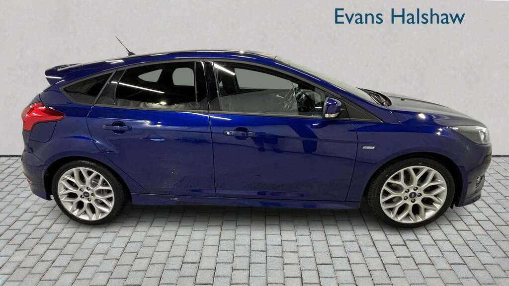 Ford Focus 1.0 Ecoboost 140 St-line Navigation 2018 BP18XBV Blue #3